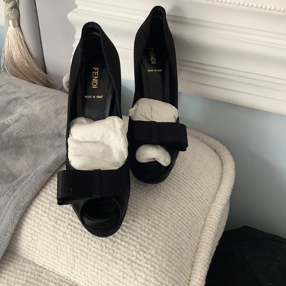 Shoes - Picture 5 of 13